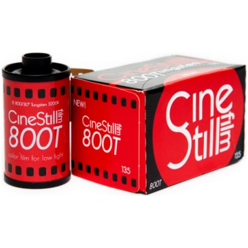 CineStill film 800T/36
