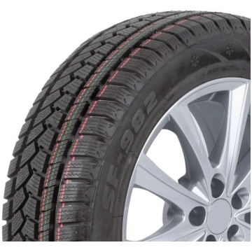 Ziemas riepa vieglajiem automobiļiem 245/45R18 SUN
