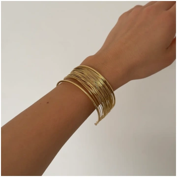 Gold BORNTOBE