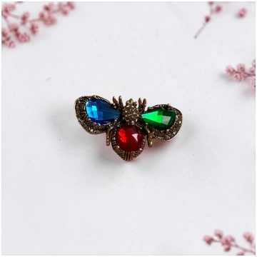 Piespraude Bitīte "Vintage Ruby" Gemstore