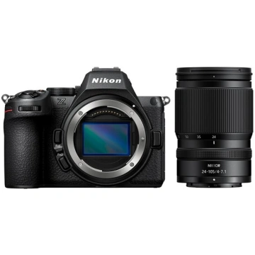Nikon Z5 II + 24-105mm f/4-7.1