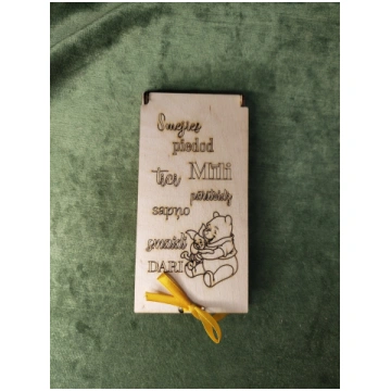 Naudas kaste ar lentu "Vinnijs pūks"