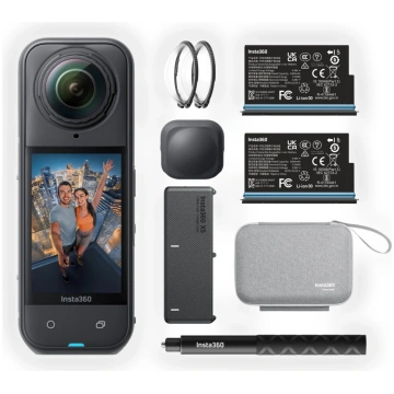 Insta360 X5 Essentials bundle