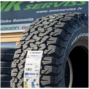 255/55R18 BFGoodrich All-Terrain T/A KO2 109/105R 