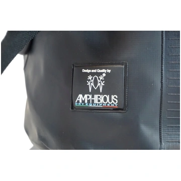 AMPHIBIOUS ŪDENSIZTURĪGA MUGURSOMA KVOTA 30L BLACK