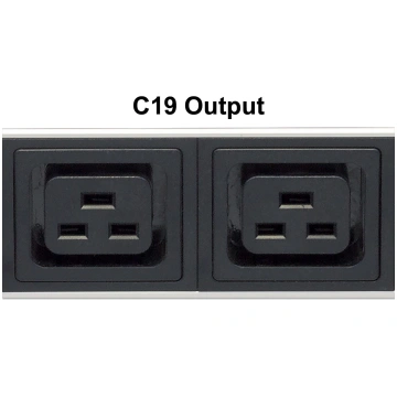 Intellinet Vertical Rackmount 24-Output Power Dist
