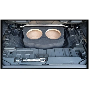 BMW X5 (2018 ->) subwoofer box (stealth). BMW.23