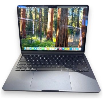 Apple Macbook Air A3240