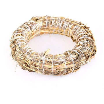 straw wreath Casolaro Hotellerie SpA