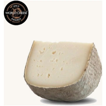 Garrotxa artisan cured goat?s cheese, wedge Muntan