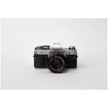 Canon AE-1 SILVER + 50mm f/1.8 *C*