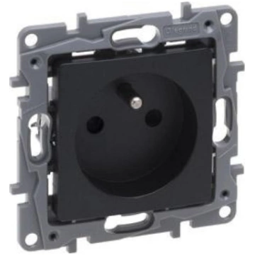 Legrand Niloe Selection 2p+z 16A 250V (z przesłoną