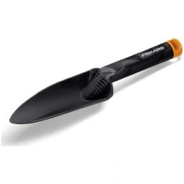 Lāpstiņa dārza Fiskars Solid