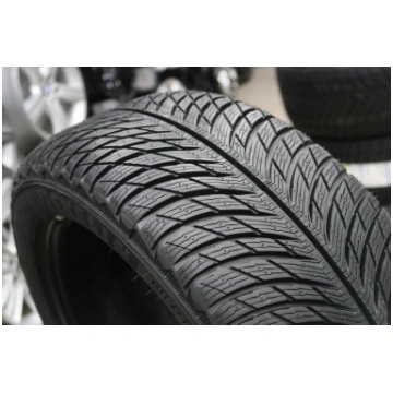 MICHELIN PILOT ALPIN 5 SUV - 235/60 R18 103H (jaun