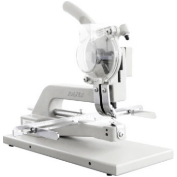Automatic eyelet machine