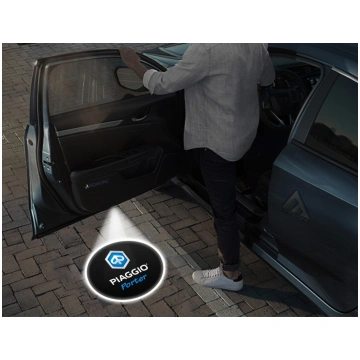 Luci sottoporta Piaggio Porter kit Carbonio