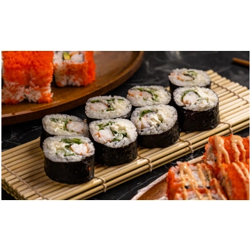 Ebi cheese maki