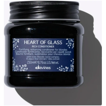 Davines heart of glass rich conditioner