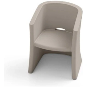 Poltrona Struttura Leggera e Robusta di Design BRE