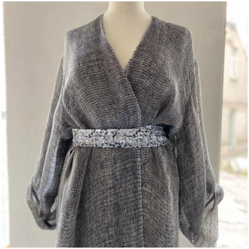 Kimono kleita brūnā krāsā Studio Natural