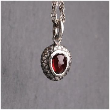 Snakeskin pendant - garnet