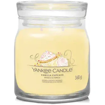 Yankee Candle Vanilla Cupcake Signature Candle, Me