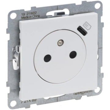 Legrand 2P+Z - 16 A - z USB - C - 1,5 A - zaciski