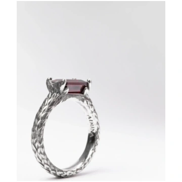 LAURUS - crown ring with garnet stone - 16