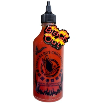 Sriracha Black Out ekstremāli asā čili mērce Flyin