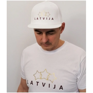 Cepure "Latvija 3 zvaigznes" Latviešiem Sieviešu