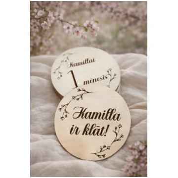 Personalizētas koka mēnešu kartiņas mazulim