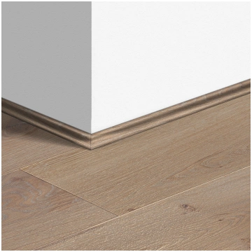 Finierēta grīdlīste Quick-Step 17*17*2400mm 3094